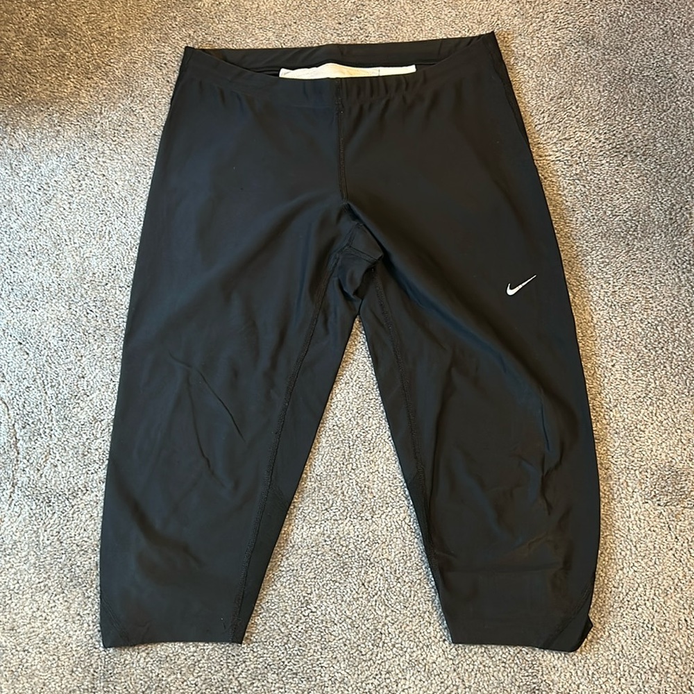 Nike Crops